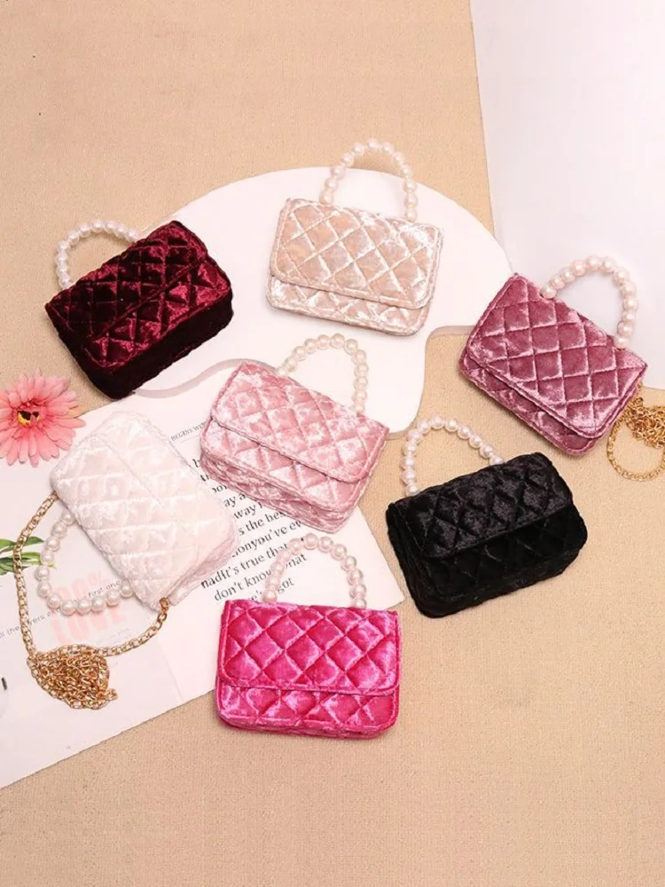 Kids Girls Luxury Designer Velvet Handbag Pearl Handle Little Girl Crossbody Purse Princess Gold Chain Shoulder Bag
Kids Girls Luxury Designer Velvet Handbag Pearl Handle Little Girl Crossbody Purse Princess Gold Chain Shoulder Bag