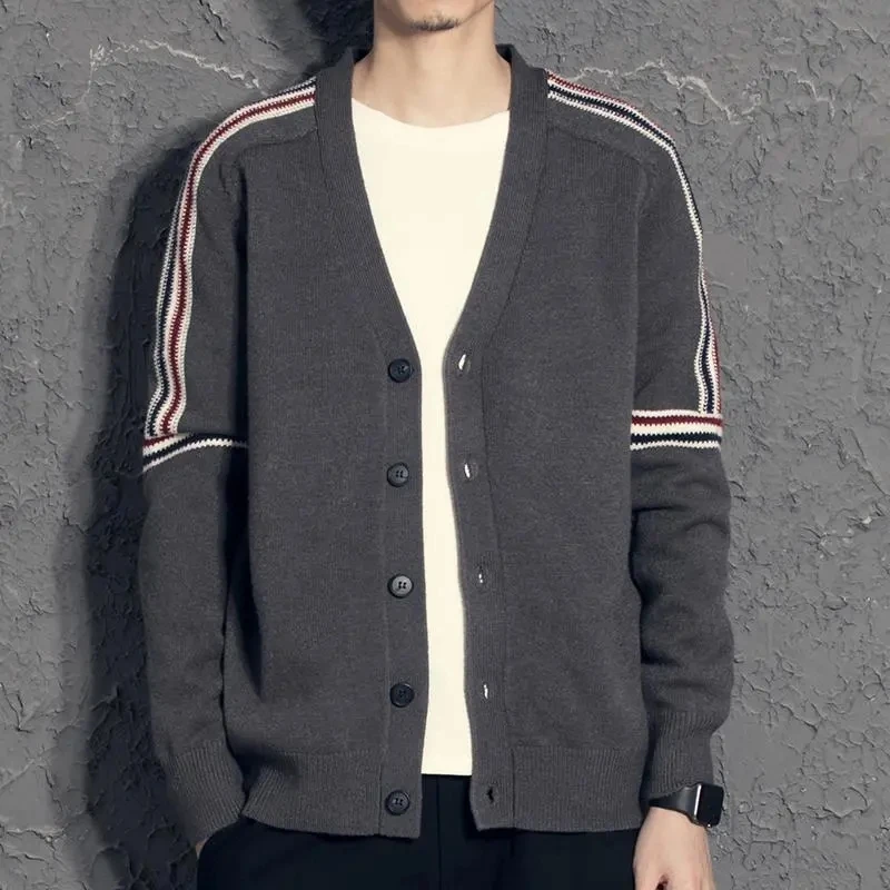 Knitted Cardigan Men's Jacket Spring Autumn Korean Single Breasted V-Neck Long Sleeves Sweater Vintage Casual Sueter Hombre
Knitted Cardigan Men's Jacket Spring Autumn Korean Single Breasted V-Neck Long Sleeves Sweater Vintage Casual Sueter Hombre