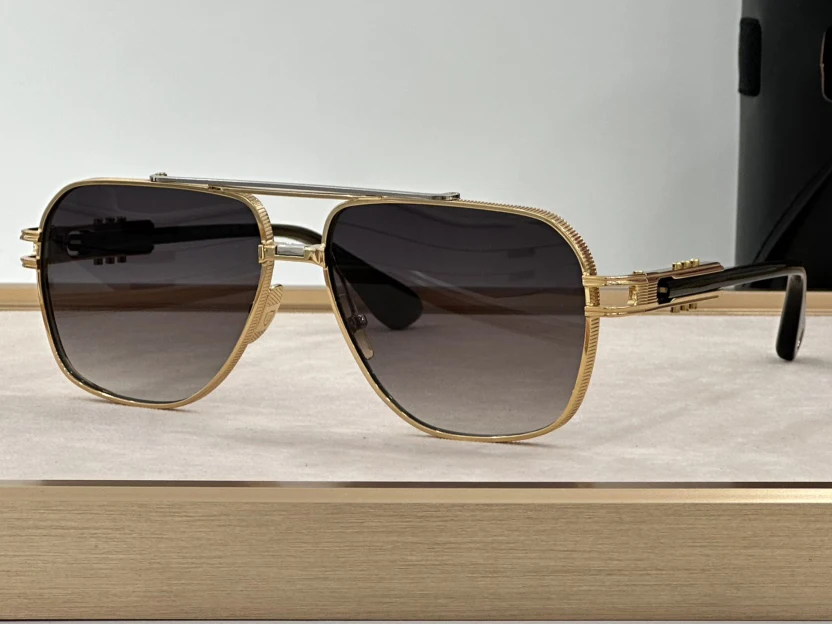 

Men's Sunglasses For Women KUDRU DTS 436 Anti-Ultraviolet Retro Plate Square Full Frame Special Design Eyeglasses Random Box