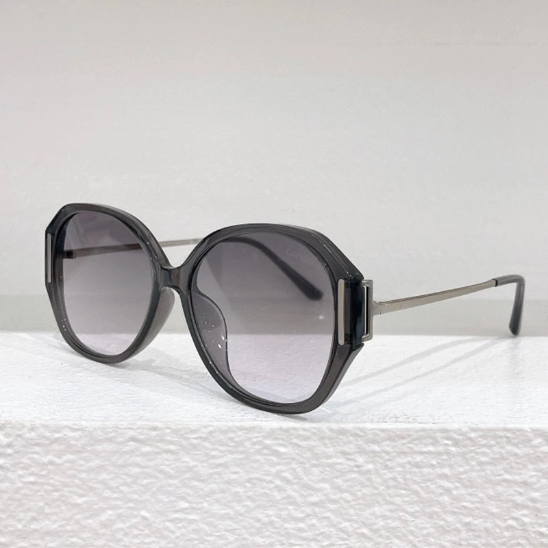 TOP Quality luxury brand fashion sunglasses women personalized trendy UV400 eyeglasses outdoor ladies CT0333S SUNGLASSES
TOP Quality luxury brand fashion sunglasses women personalized trendy UV400 eyeglasses outdoor ladies CT0333S SUNGLASSES