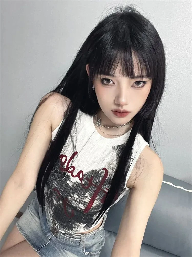 y2k short camisole undershirt female summer new graffiti print sleeveless t-shirt American Spice Girls Pure Desire Wind Tops
y2k short camisole undershirt female summer new graffiti print sleeveless t-shirt American Spice Girls Pure Desire Wind Tops
