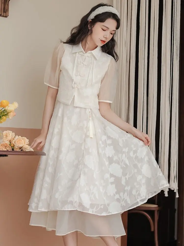 2023 New Slip Dress Vintage Buckle Small Fresh Doll Collar Puff Sleeves Two Piece Set Female Clothing Free Shipping
2023 New Slip Dress Vintage Buckle Small Fresh Doll Collar Puff Sleeves Two Piece Set Female Clothing Free Shipping