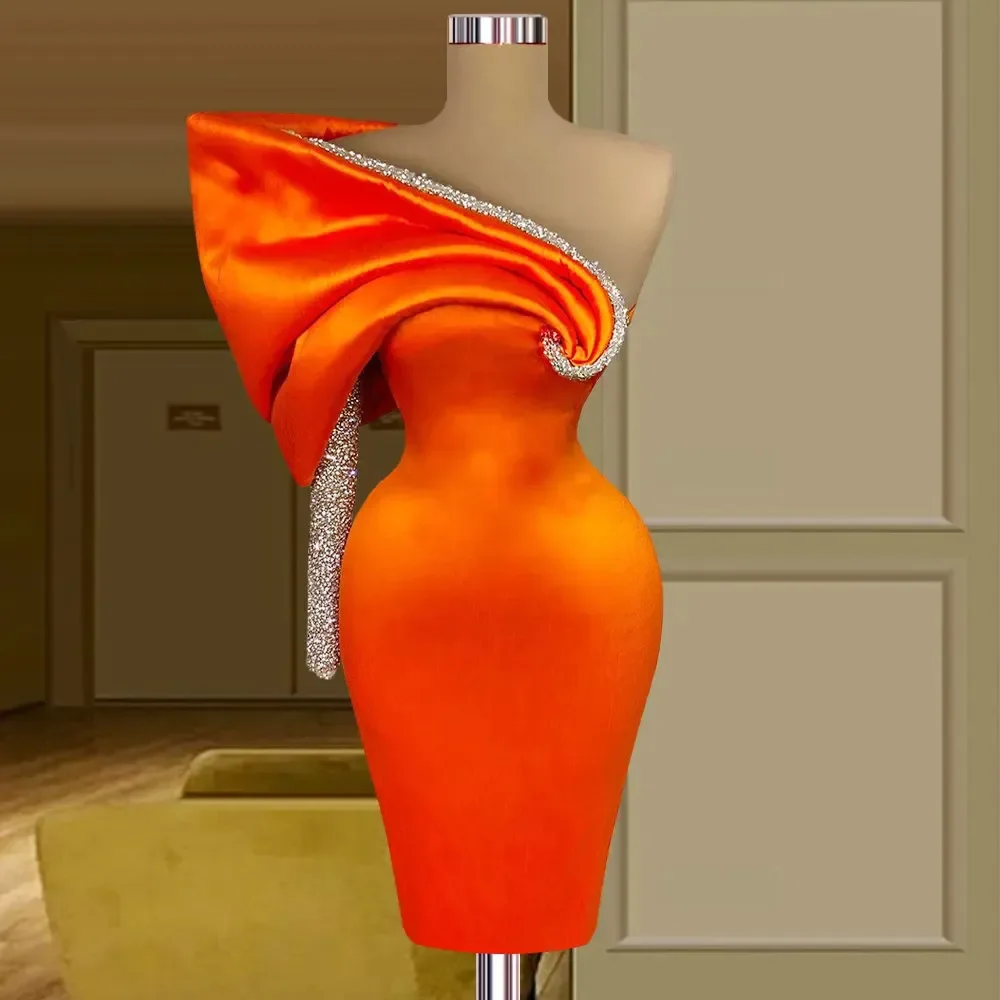 Chic Design One Shoulder Orange Short Mermaid Prom Dresses 2024 Mini Sparkly Beads Vestidos De Cocktail Satin Party Gowns Custom
Chic Design One Shoulder Orange Short Mermaid Prom Dresses 2024 Mini Sparkly Beads Vestidos De Cocktail Satin Party Gowns Custom