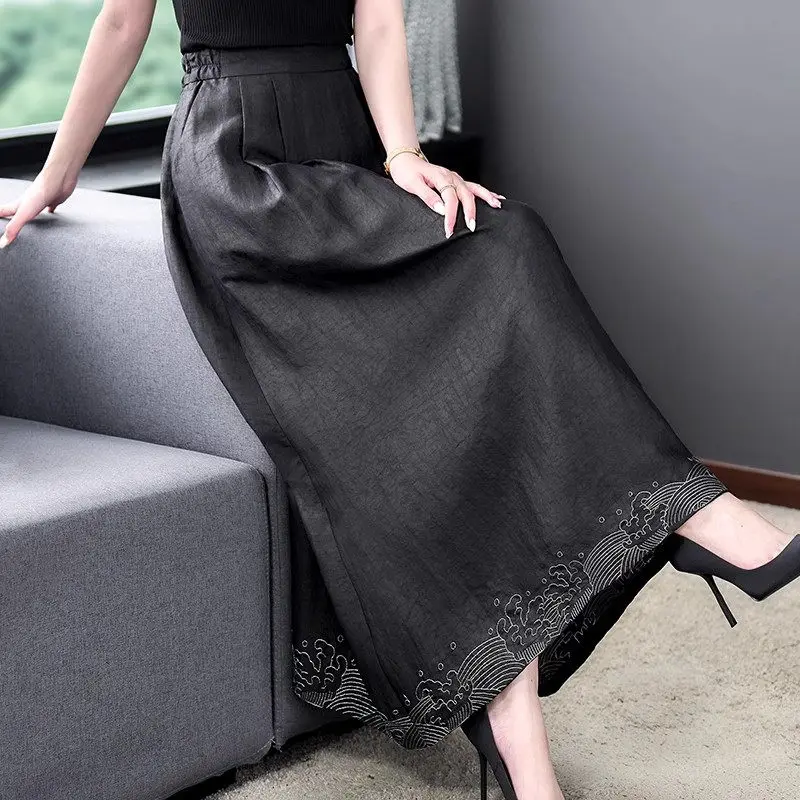 2023 Summer Middle Aged Mom's Wear High End Vintage Embroidery Skirt A-Line Fashion Chinese Style Women Clothes Long Saia Z2224
2023 Summer Middle Aged Mom's Wear High End Vintage Embroidery Skirt A-Line Fashion Chinese Style Women Clothes Long Saia Z2224