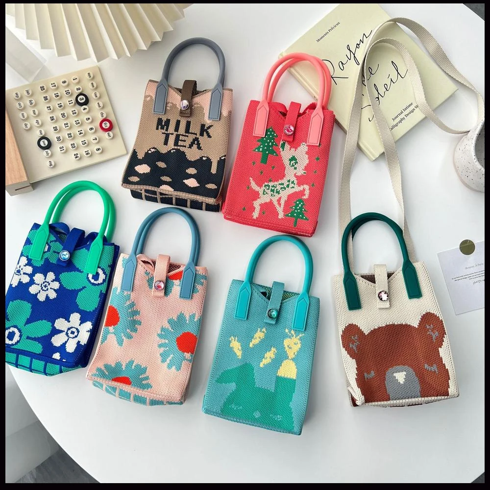 Women'S Summer Mini Shoulder Bag Cute Cartoon Mobile Phone Bag Student Messenger Bag Knitted Handbag Key Holder Lipsticks Pouch
Women'S Summer Mini Shoulder Bag Cute Cartoon Mobile Phone Bag Student Messenger Bag Knitted Handbag Key Holder Lipsticks Pouch