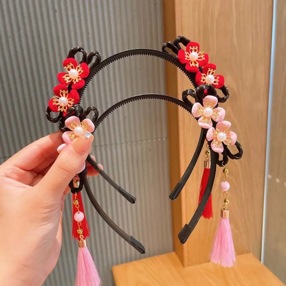Модная повязка на голову Hanfu в китайском стиле с цветами, кисточками, париком из косички, Детский милый мультяшный головной убор с жемчужным бантом, новогодний головной убор
Модная повязка на голову Hanfu в китайском стиле с цветами, кисточками, париком из косички, Детский милый мультяшный головной убор с жемчужным бантом, новогодний головной убор