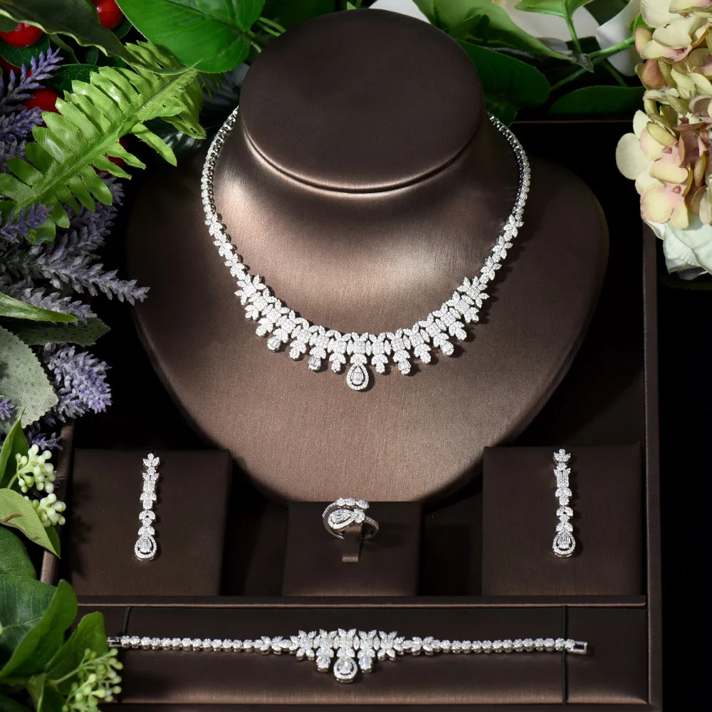 Fashion Exquisite AAA Cubic Zirconia Water Drop Necklace and Earring Sets Fashion Lady Jewelry Set Party Gifts Bijoux N-1252
Fashion Exquisite AAA Cubic Zirconia Water Drop Necklace and Earring Sets Fashion Lady Jewelry Set Party Gifts Bijoux N-1252