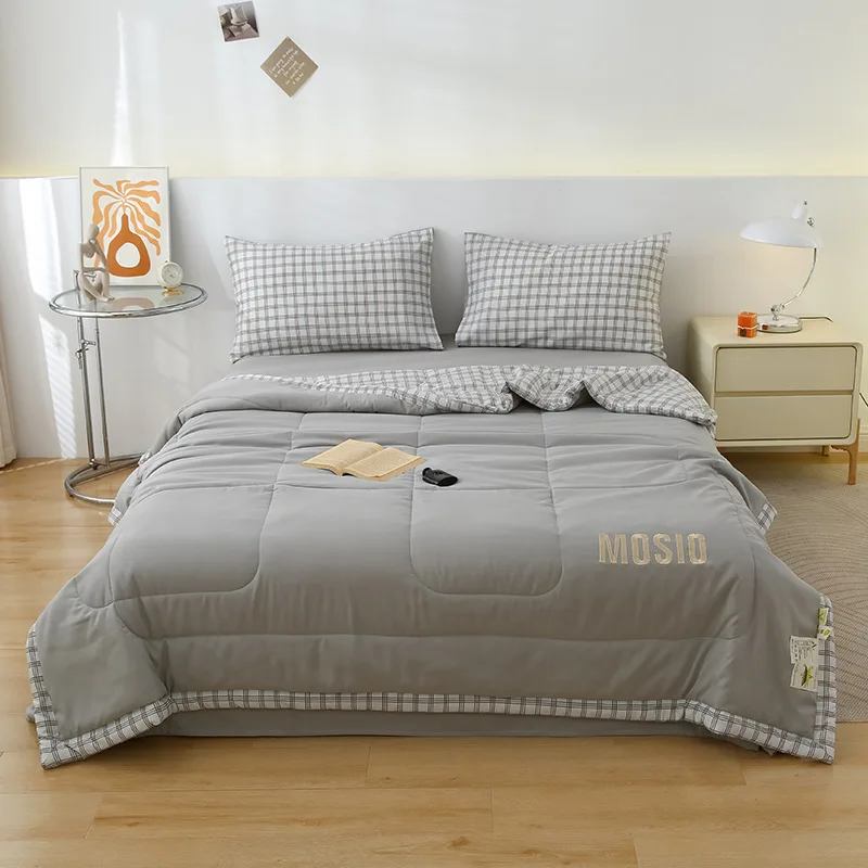 Summer Cool Quilt Class A Children'S Soybean Fiber Is Washed With Double-Layer Yarn Cotton And Linen Summer Quilt Set Of Fo
Summer Cool Quilt Class A Children'S Soybean Fiber Is Washed With Double-Layer Yarn Cotton And Linen Summer Quilt Set Of Fo