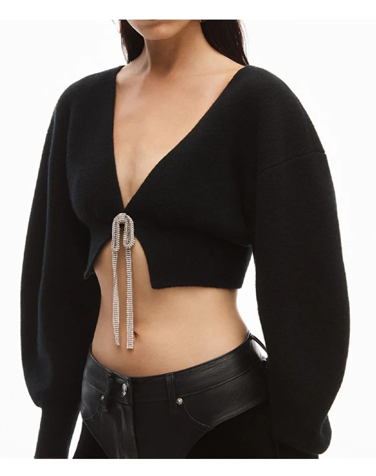 New Spring 2023 Women's Sexy Knitted V-neck Long Sleeve Short Cardigan Crystal Lace Up Sweater Knitwear Top Fashion
New Spring 2023 Women's Sexy Knitted V-neck Long Sleeve Short Cardigan Crystal Lace Up Sweater Knitwear Top Fashion