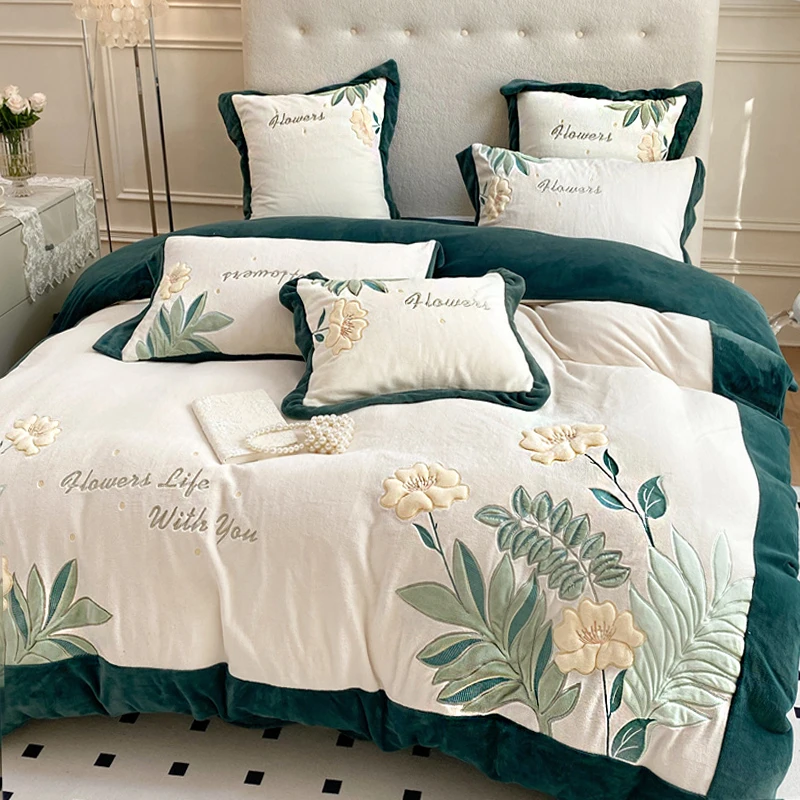 High-End Patch Embroidered Milk Velvet Quilt Cover, Thickened, Warm Sheets, Winter Bedding, 4-Piece Set
High-End Patch Embroidered Milk Velvet Quilt Cover, Thickened, Warm Sheets, Winter Bedding, 4-Piece Set