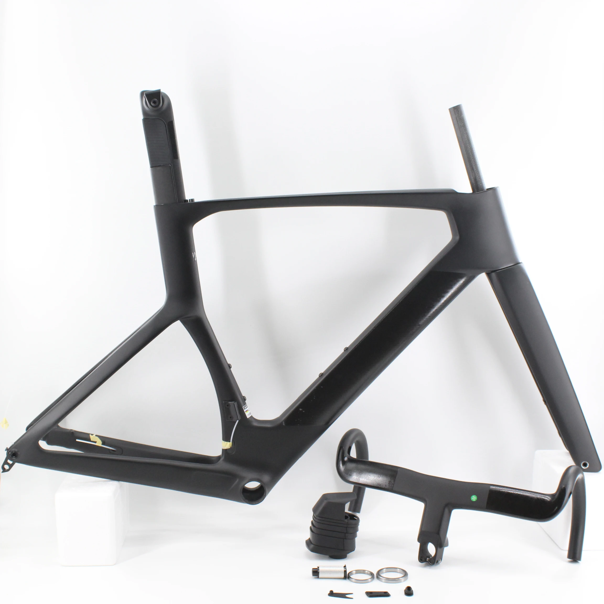 

Новый черный глянцевый велосипед JH46 700C UD полностью из углеродного волокна велосипедная Рама сквозная ось дисковый тормоз стиль руль вилка
