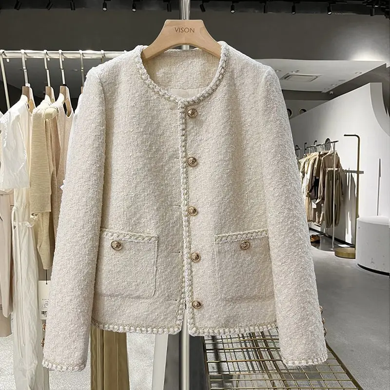 Women's Spring And Autumn Round Neck Woolen Cloth Temperament Lady Short Coat Off White Tweed Jacket
Women's Spring And Autumn Round Neck Woolen Cloth Temperament Lady Short Coat Off White Tweed Jacket