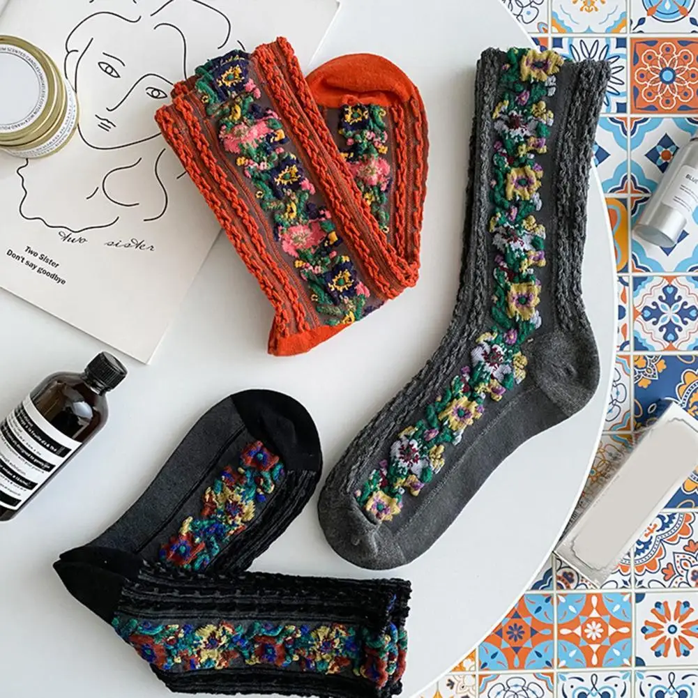 1 Pair Retro Socks Middle Tube Twist Warm Women Socks Flower Pattern Ethnic Print Crew Socks for Autumn Winter носки женские
1 Pair Retro Socks Middle Tube Twist Warm Women Socks Flower Pattern Ethnic Print Crew Socks for Autumn Winter носки женские