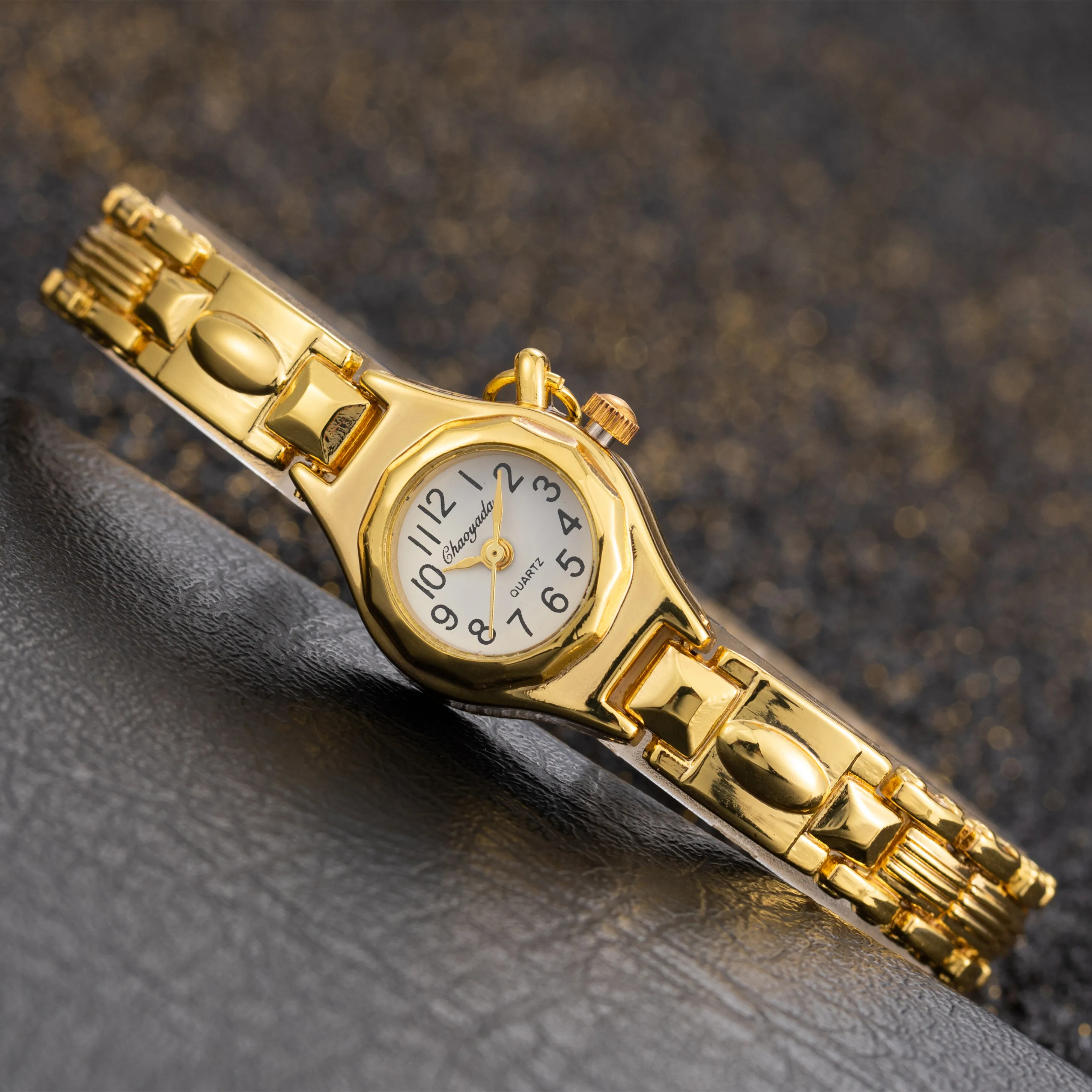 

Часы наручные женские кварцевые в стиле ретро, брендовые Роскошные модные с золотистым браслетом, с металлическим ремешком, элегантные, подарок для женщин