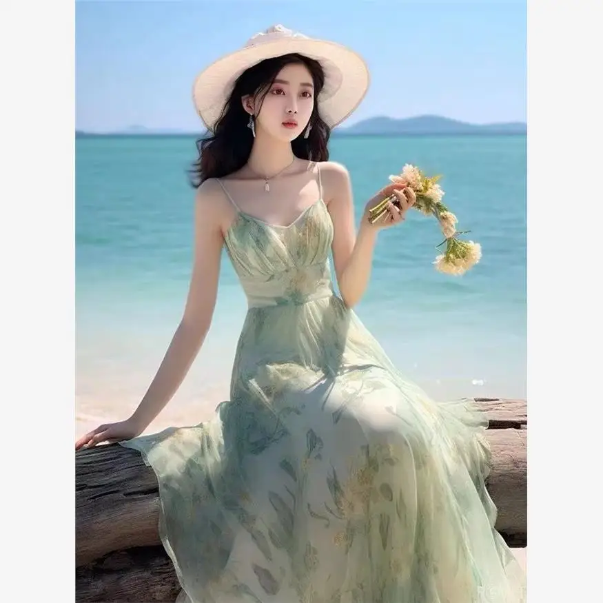 Women's Summer Super Fairy French Style Vacation Beach Temperament Long Dress Gentle Floral V-neck Green Printed Fairy Suspender
Women's Summer Super Fairy French Style Vacation Beach Temperament Long Dress Gentle Floral V-neck Green Printed Fairy Suspender