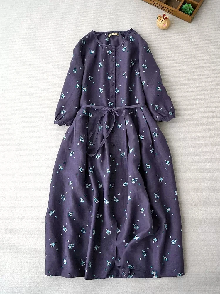 Женское свободное льняное платье с цветочной вышивкой, бюст 110 см/весна-лето
Женское свободное льняное платье с цветочной вышивкой, бюст 110 см/весна-лето