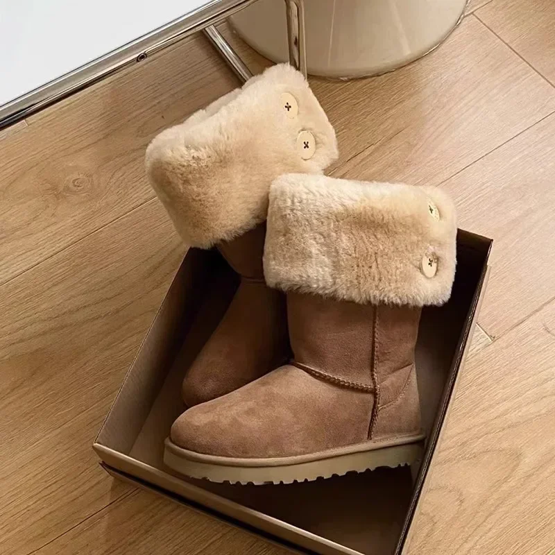 Women's Suede Leather Warm Snow Boots Winter New Button Causal Thickening Plush Fluffy Anti-cold Boots Woman New Platform Shoes
Women's Suede Leather Warm Snow Boots Winter New Button Causal Thickening Plush Fluffy Anti-cold Boots Woman New Platform Shoes