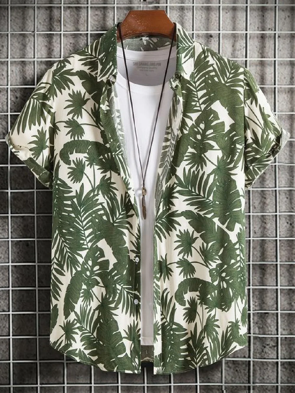 Men's short sleeved shirt new summer Hawaiian style lapel button up shirt casual fashion shirt large size
Men's short sleeved shirt new summer Hawaiian style lapel button up shirt casual fashion shirt large size