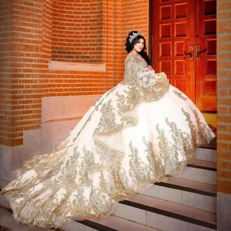 Long Sleeve Gold Quinceanera Dresses 2024 Plus Size Beading Lace Applique Sequined Party Sweet 15 16 Dress Formal Dress
Long Sleeve Gold Quinceanera Dresses 2024 Plus Size Beading Lace Applique Sequined Party Sweet 15 16 Dress Formal Dress