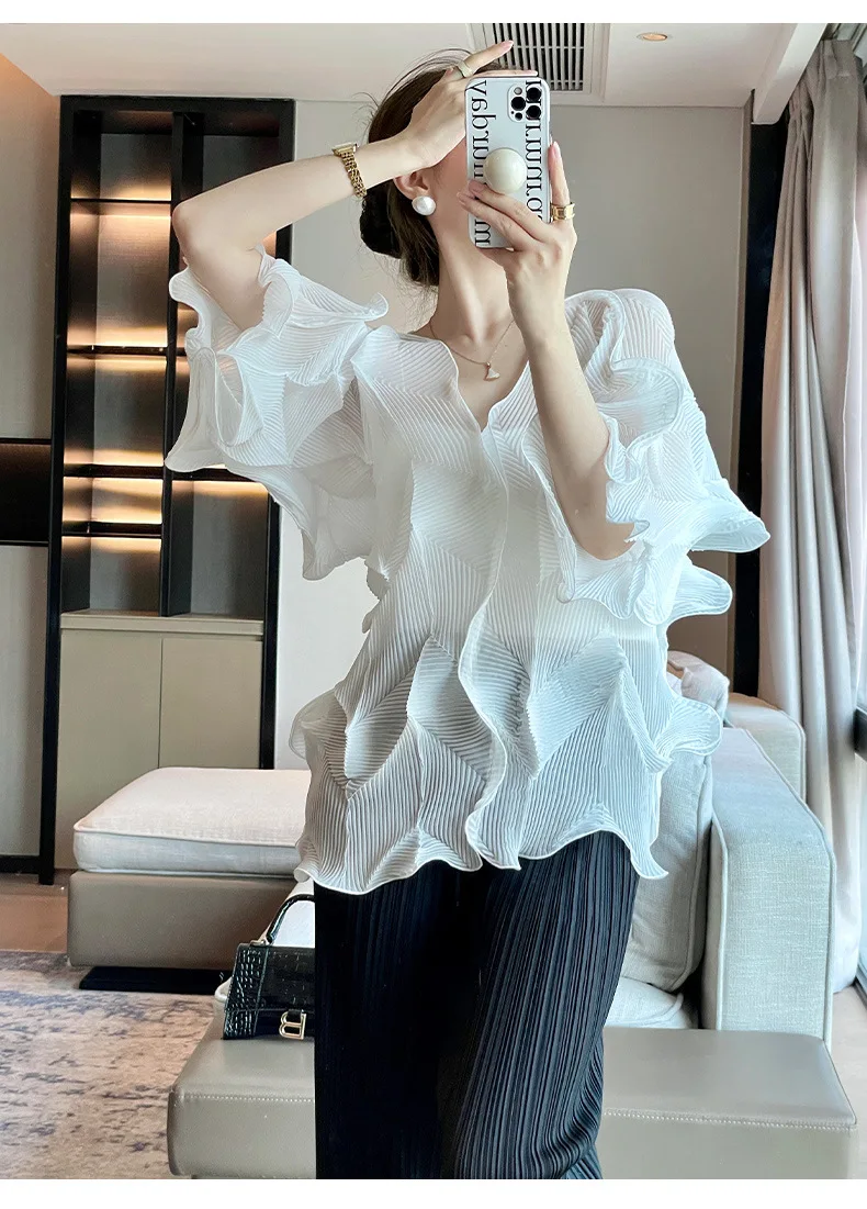 Miyake Pleated T-Shirt 2025 Summer Designer Model Sheer Loose T-Shirt French Elegant Peplum High End Pleated Top Tunic Clothing Miyake Pleated T-Shirt 2025 Summer Designer Model Sheer Loose T-Shirt French Elegant Peplum High End Pleated Top Tunic Clothing