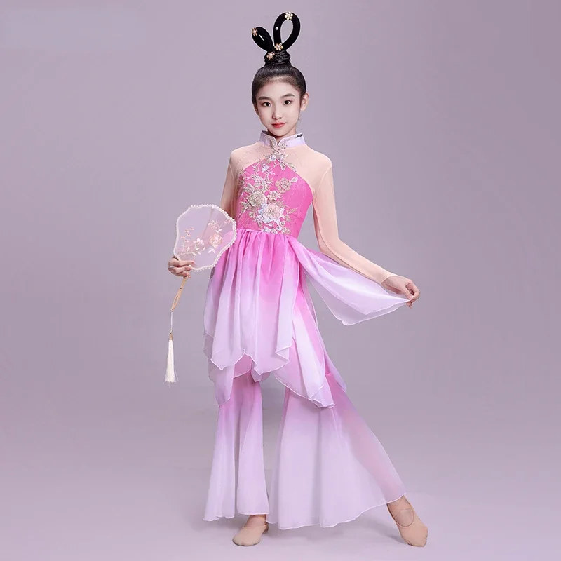 Classical Chinese National Dance Costumes Traditional Folk Girls Yangko Dancewear for Stage Fan Umbrella Costume Performance
Classical Chinese National Dance Costumes Traditional Folk Girls Yangko Dancewear for Stage Fan Umbrella Costume Performance