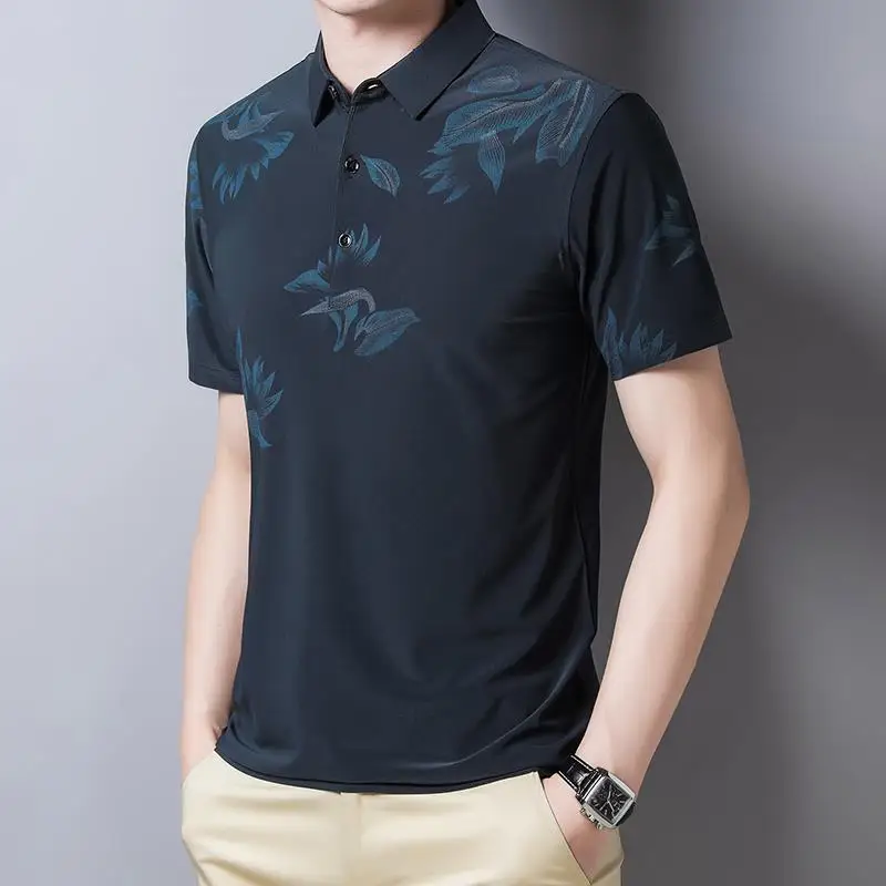 Summer New Short-sleeved Men's Clothing Printing Loose Thin Ice Silk Half Sleeve Polo Fashion Casual V-Neck Pullover
Summer New Short-sleeved Men's Clothing Printing Loose Thin Ice Silk Half Sleeve Polo Fashion Casual V-Neck Pullover