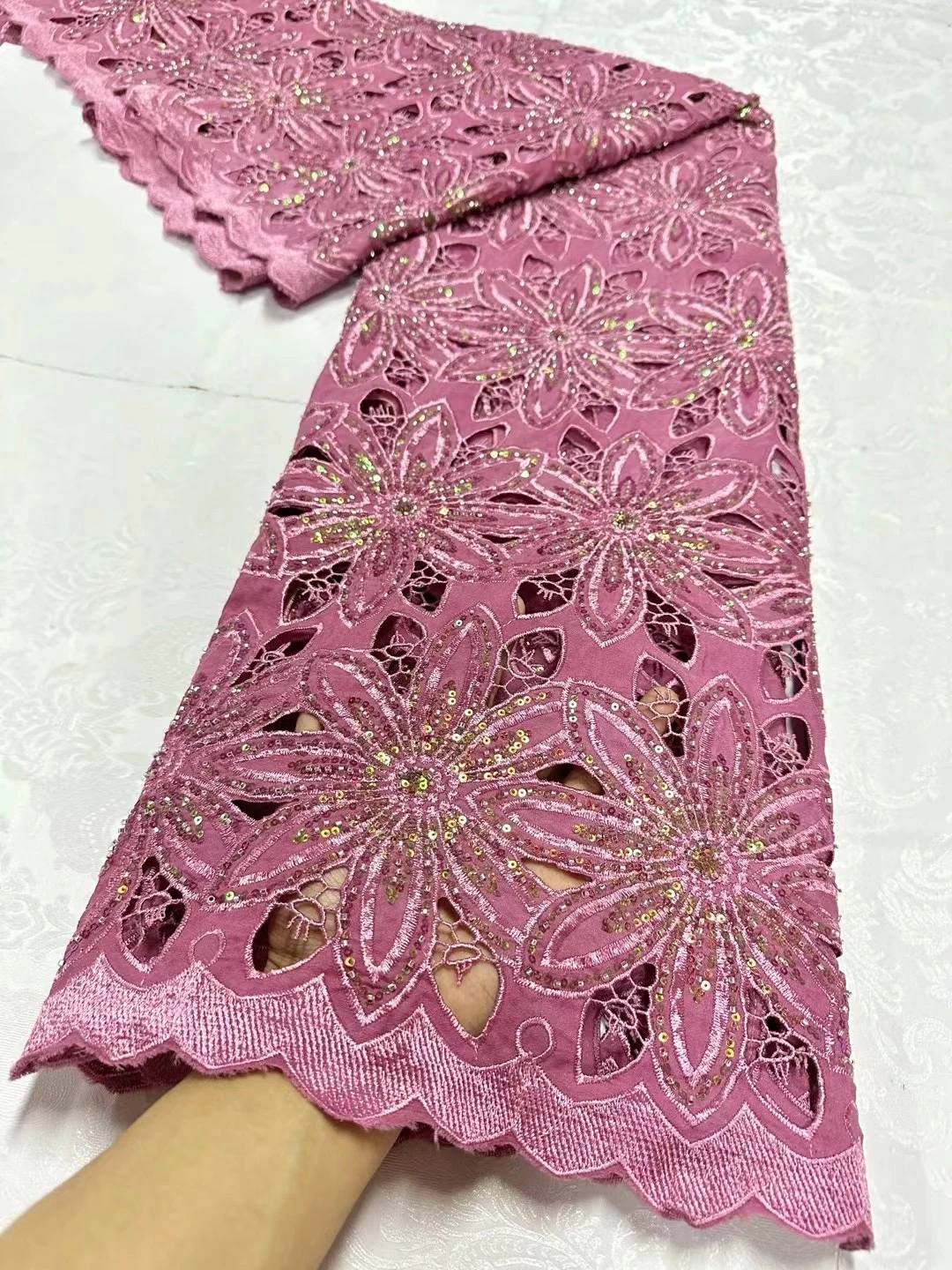 Африканский нигерийский тюль, кружева ткань, вышивка блестками, Французская ткань для шитья, 5 ярдов, 2024
Африканский нигерийский тюль, кружева ткань, вышивка блестками, Французская ткань для шитья, 5 ярдов, 2024