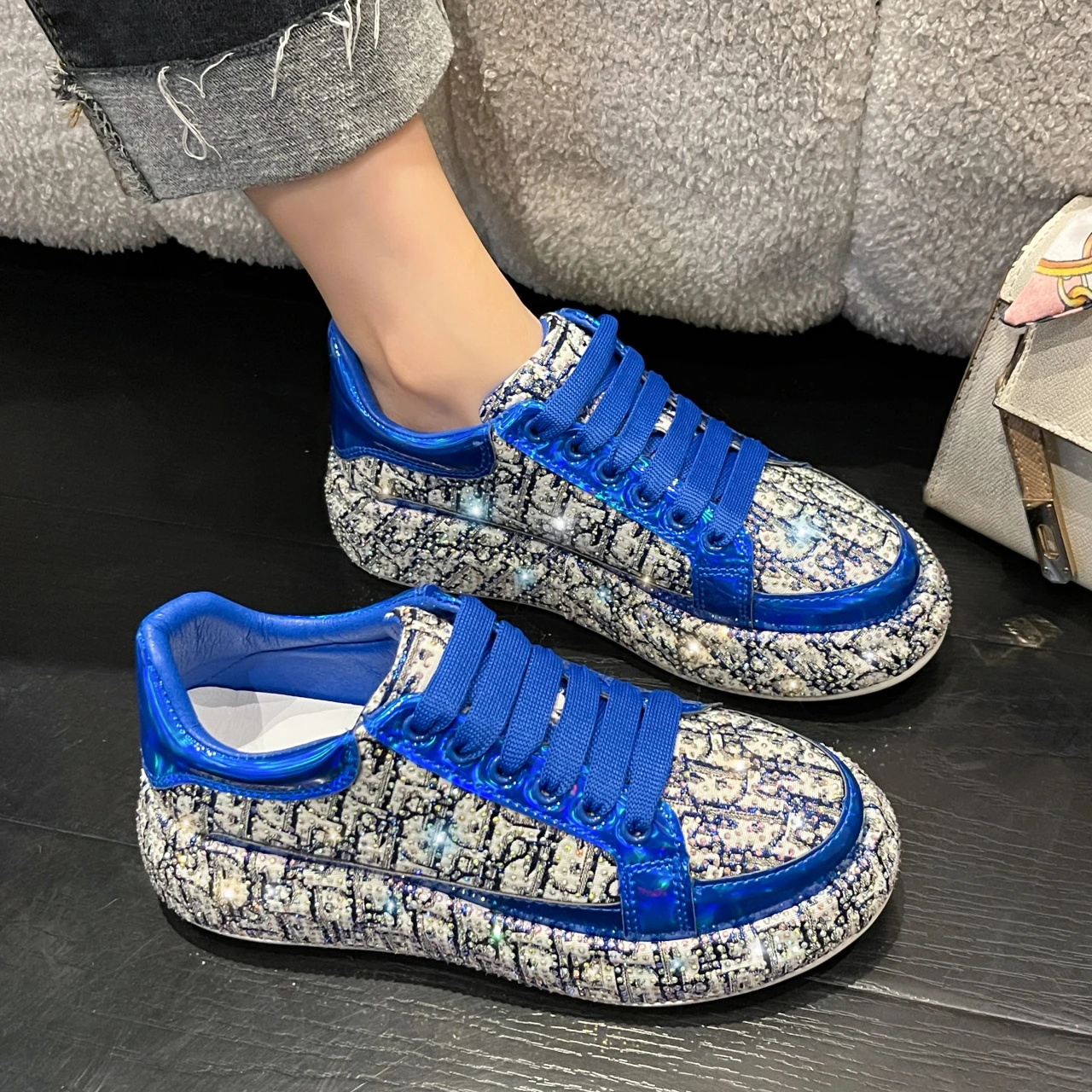 

MODX Fashion Sneakers Casual Flat Shoes High Quality Luxury Rhinestone Decorated Leather Upper Heightening Platform Womens Shoes