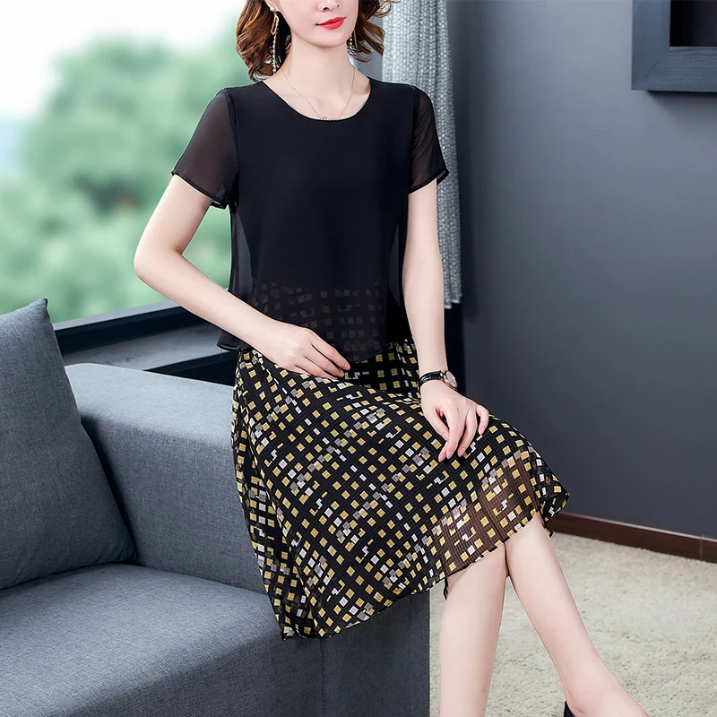 Women Black Chiffon Patchowrk Plaid Midi Dress 2023 New Fashion Fake Two Piece Dress Summer Korean Vintage Hepburn Casual Dress
Women Black Chiffon Patchowrk Plaid Midi Dress 2023 New Fashion Fake Two Piece Dress Summer Korean Vintage Hepburn Casual Dress