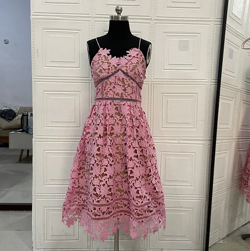 2022 Summer Women Floral Lace Dress Hollow Out Sexy Slip Midi Dresses Flower Embroidery Spaghetti Straps Sundress Party Evening
2022 Summer Women Floral Lace Dress Hollow Out Sexy Slip Midi Dresses Flower Embroidery Spaghetti Straps Sundress Party Evening