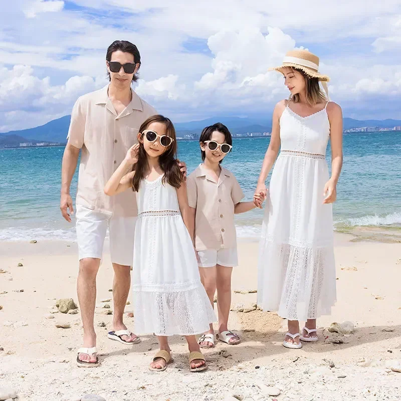 

Mom Dad and Son Daughter Matching Clothes for All The Family Resorts Look Mother Girl White Sleeveless Dress Father Baby Boy Set