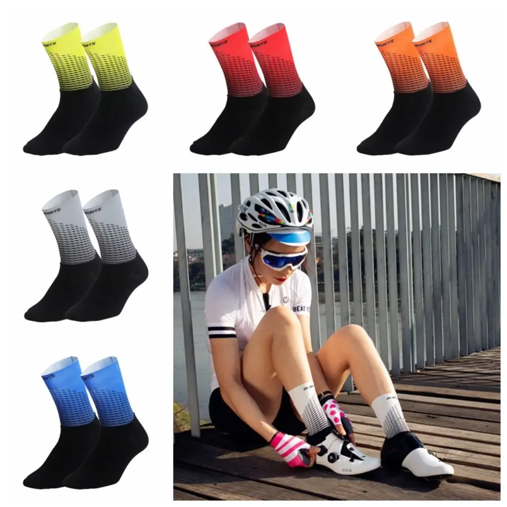 1 Pair Breathable Cycling Socks Anti Slip Deodorant Sports Socks Not Deformed Unisex Mid Tank Sports Socks Mountaineering
1 Pair Breathable Cycling Socks Anti Slip Deodorant Sports Socks Not Deformed Unisex Mid Tank Sports Socks Mountaineering