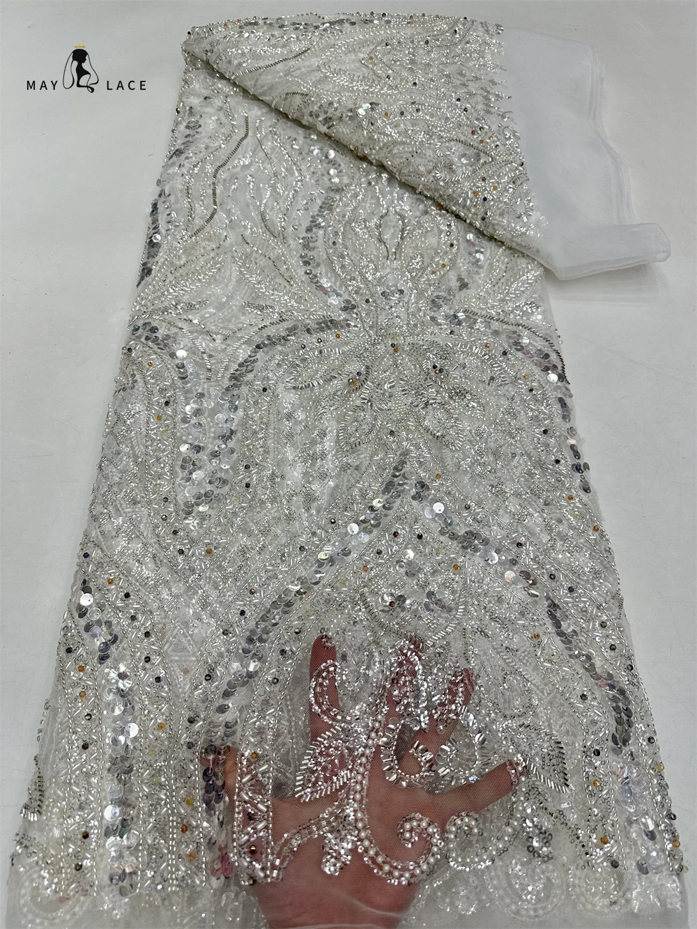 2024 Sexy High Quality African Lace Fabric Sequins White Luxury Heavy beaded Embroidered Tulle Laces Fabric for Sewing Dresses
2024 Sexy High Quality African Lace Fabric Sequins White Luxury Heavy beaded Embroidered Tulle Laces Fabric for Sewing Dresses