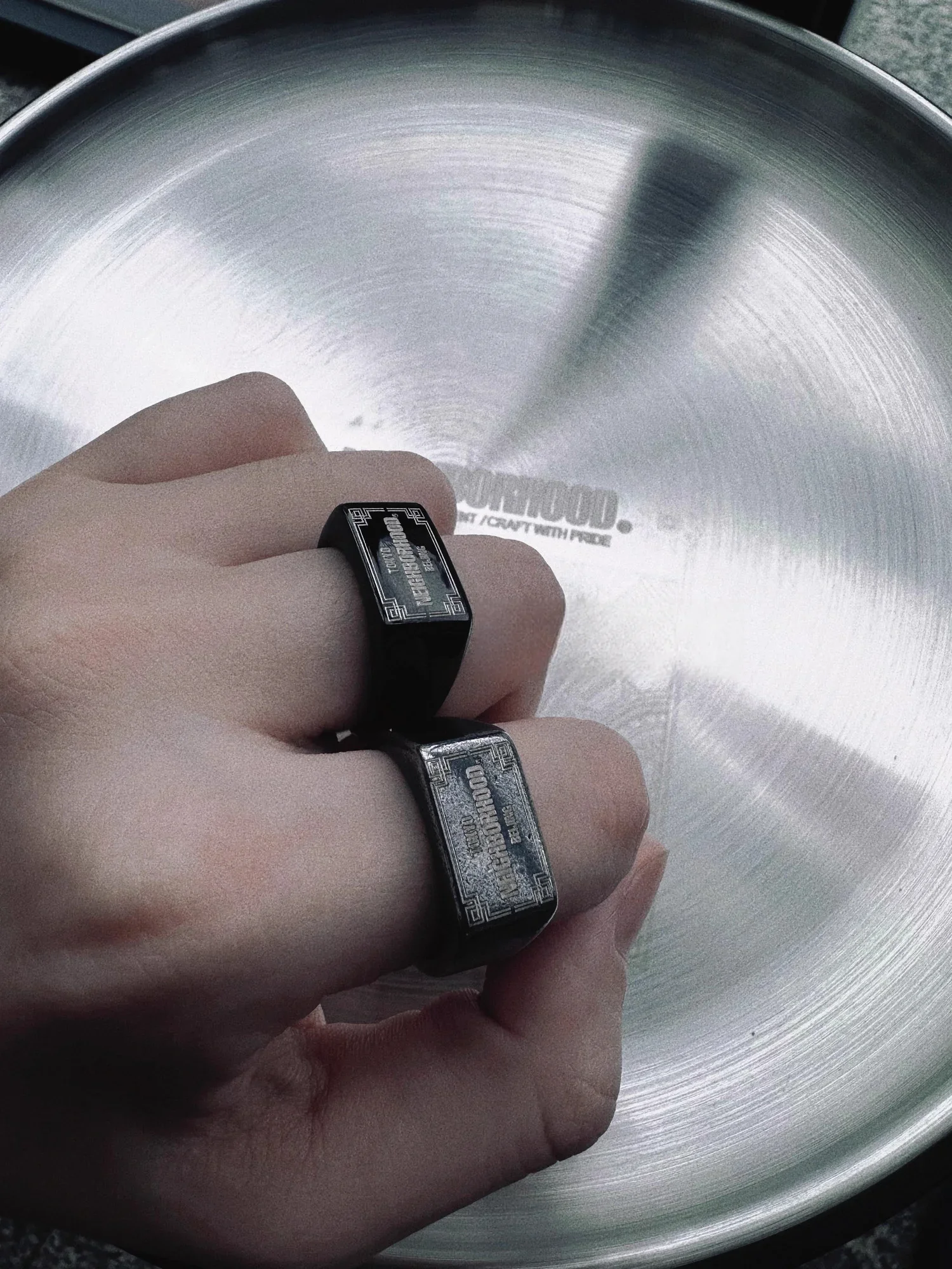 NBHD ring to do the old outdoor blackening style accessories handsome with men and women the same titanium steel accessories
NBHD ring to do the old outdoor blackening style accessories handsome with men and women the same titanium steel accessories