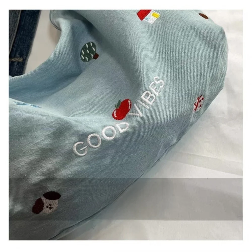 Zipper Closure Shoulder Bag Embroidered Design Korean Style Canvas Bag Sweet Style Cute Design Large-capacity Bag Class Use Zipper Closure Shoulder Bag Embroidered Design Korean Style Canvas Bag Sweet Style Cute Design Large-capacity Bag Class Use