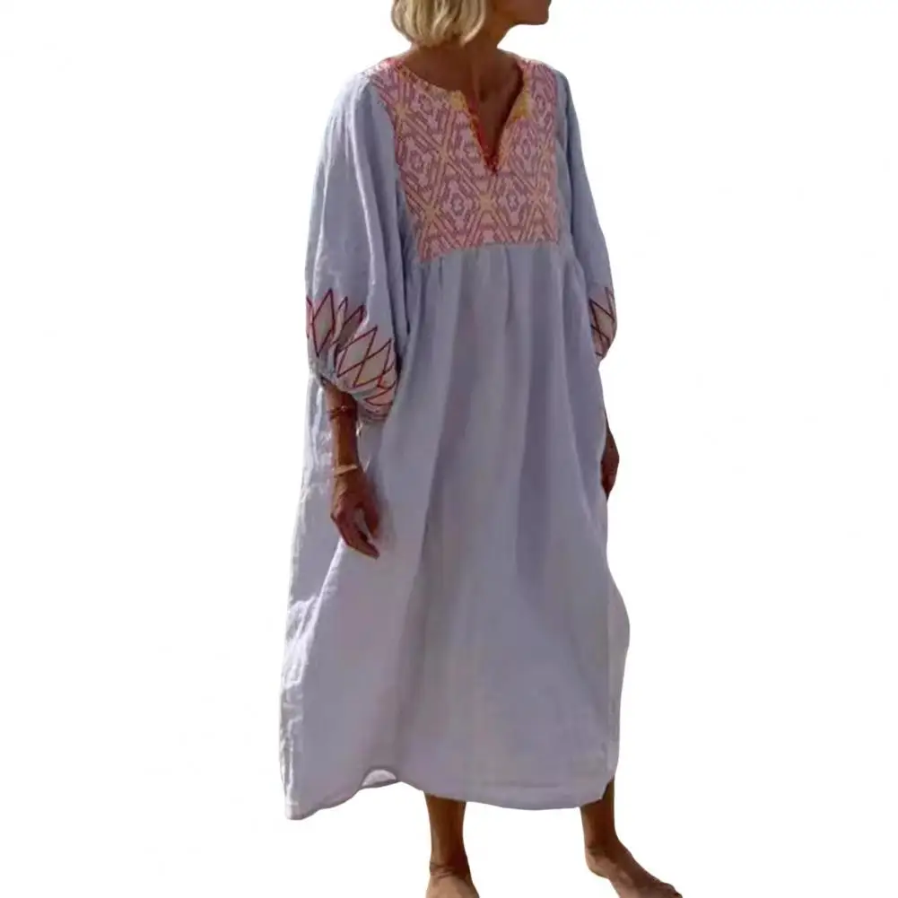 Women Dress Bohemian Style Printed Midi Dress with Three Quarter Sleeves V Neck Summer Lady Dress in Loose Fit Mid-calf Length
Women Dress Bohemian Style Printed Midi Dress with Three Quarter Sleeves V Neck Summer Lady Dress in Loose Fit Mid-calf Length