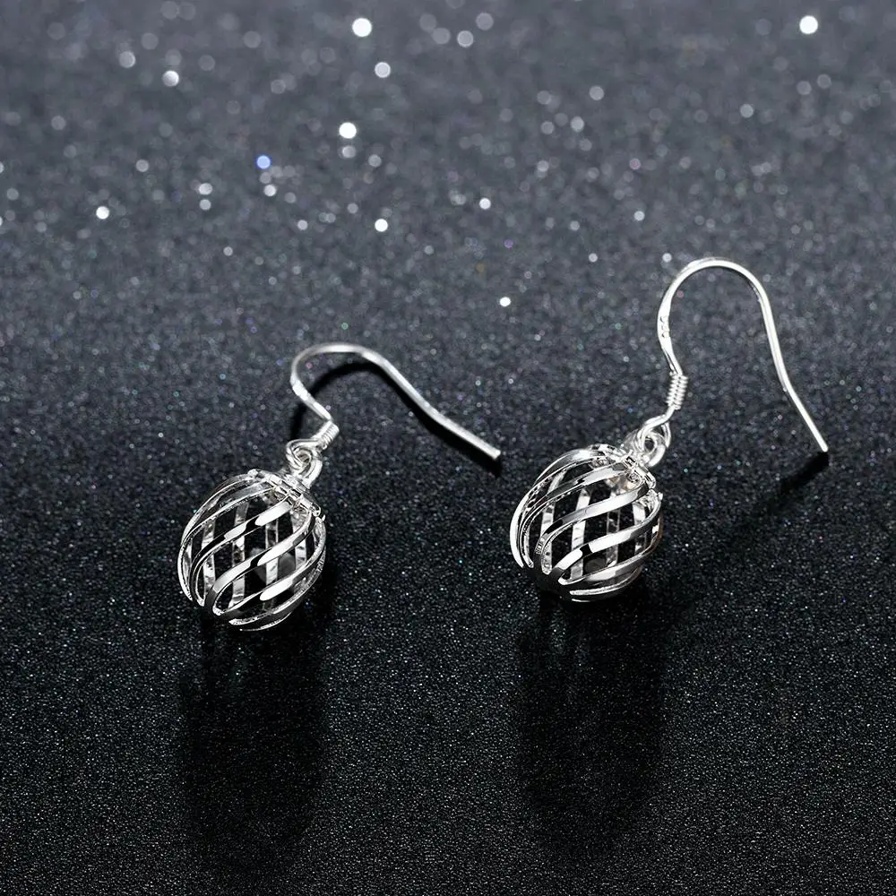 New Charms 925 Sterling Silver vintage Hollow lantern earrings for women fashion party wedding designer Jewelry Christmas gifts
New Charms 925 Sterling Silver vintage Hollow lantern earrings for women fashion party wedding designer Jewelry Christmas gifts