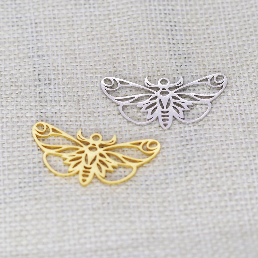 5PCS DIY Stainless Steel Punk Death Moth Charm Pendant For Women Insect Hollow Butterfly Trendy Necklace
5PCS DIY Stainless Steel Punk Death Moth Charm Pendant For Women Insect Hollow Butterfly Trendy Necklace