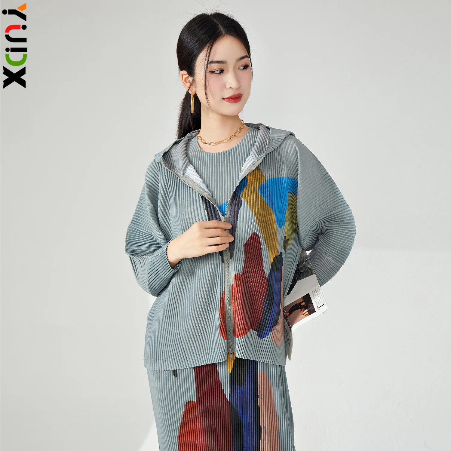 

YUDX Miyake Women's Pleated Jacket Sweatshirt Loose Printed Loose Temperament Casual Cardigan Hooded Top 2024 Early Spring New