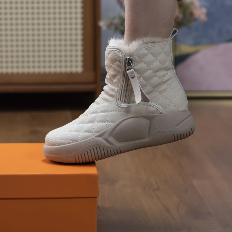 Women Ankle Boots Winter Warm Thick Soled Snow Boots Solid Color Zipper Fleeces Shoes Height Increasing Plush Shoes for Women
Women Ankle Boots Winter Warm Thick Soled Snow Boots Solid Color Zipper Fleeces Shoes Height Increasing Plush Shoes for Women