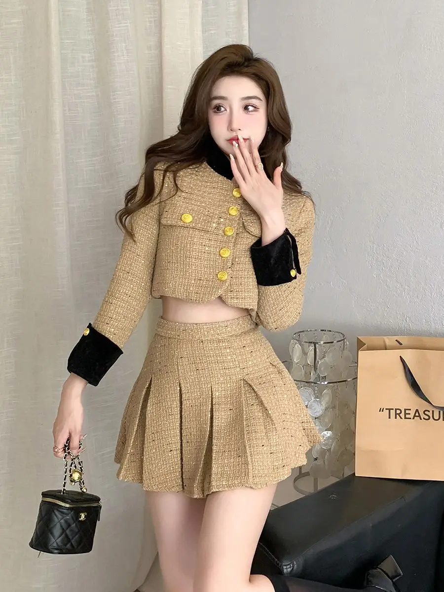New Fashion Tweed Jacket Two Piece Set Women Spring Fall Fashion Girls Short Coat Crop Top High Waist Pleated Skirt Suits Female
New Fashion Tweed Jacket Two Piece Set Women Spring Fall Fashion Girls Short Coat Crop Top High Waist Pleated Skirt Suits Female