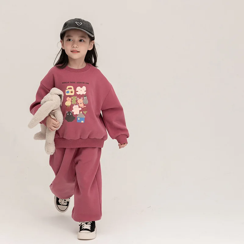 Korean Children's Clothing Set 2023 Autumn New Bear Cartoon Baby Girl's Suit Sweater+ Pants Boy's Two-piece Suit
Korean Children's Clothing Set 2023 Autumn New Bear Cartoon Baby Girl's Suit Sweater+ Pants Boy's Two-piece Suit