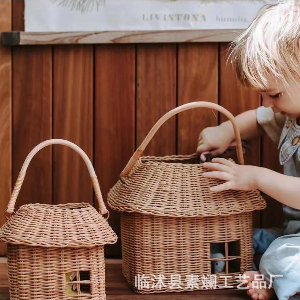 Handmade House Rattan Bag Wicker Woven Handbags Cute Basket Bags for Women 2023 Summer Beach Bags Square Box Purses Clutch Tote
Handmade House Rattan Bag Wicker Woven Handbags Cute Basket Bags for Women 2023 Summer Beach Bags Square Box Purses Clutch Tote