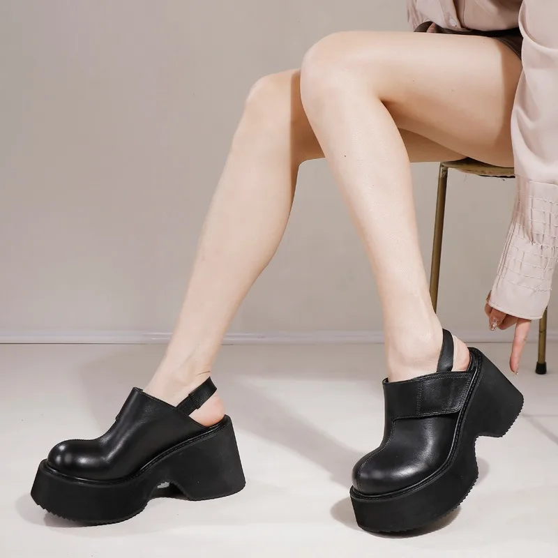 Birkuir 2024 New 10cm Thick Heel Sandals Genuine Leather Platform Hook Loop High Heel Closed Toe Leisure Sandals Luxury Pumps
Birkuir 2024 New 10cm Thick Heel Sandals Genuine Leather Platform Hook Loop High Heel Closed Toe Leisure Sandals Luxury Pumps