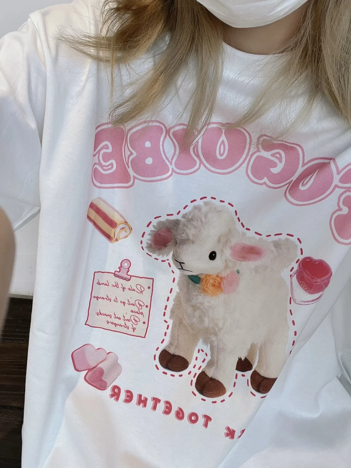 American pure cotton sweet and cute lamb print white t-shirt for female students Korean style loose mid-length top half-sleeved
American pure cotton sweet and cute lamb print white t-shirt for female students Korean style loose mid-length top half-sleeved