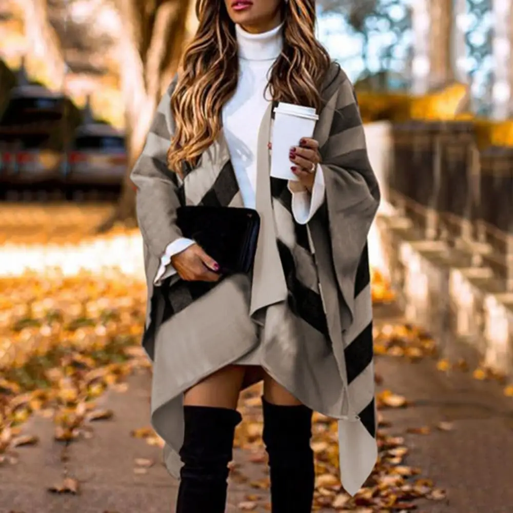 Elegant Casual Fashion Lady Poncho Irregular Cape Auutmn Winter Batwing Fluffy Sleeve Overcoat Women Knitted Color Block Capes P
Elegant Casual Fashion Lady Poncho Irregular Cape Auutmn Winter Batwing Fluffy Sleeve Overcoat Women Knitted Color Block Capes P