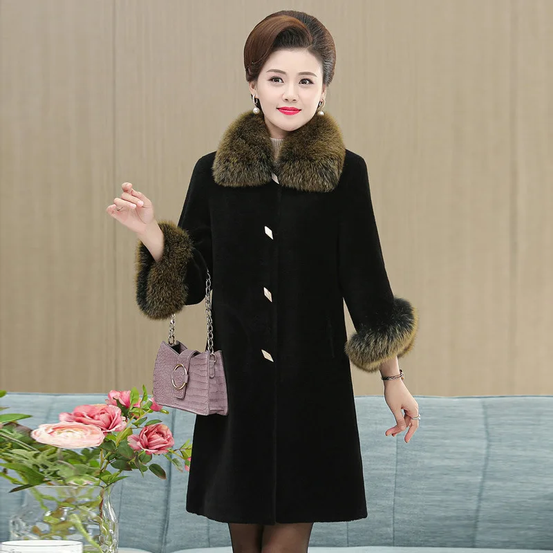 

2024 Lamb fur coat for women, medium length fox fur collar, mother's outfit, middle-aged and elderly, wool fur integrated fur co
