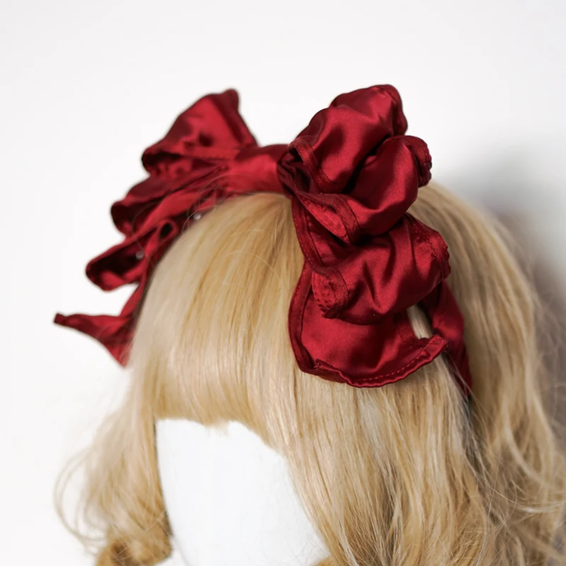 Original hand-made Lolita headband girl bow kc cute sweet headdress four-color basic model
Original hand-made Lolita headband girl bow kc cute sweet headdress four-color basic model