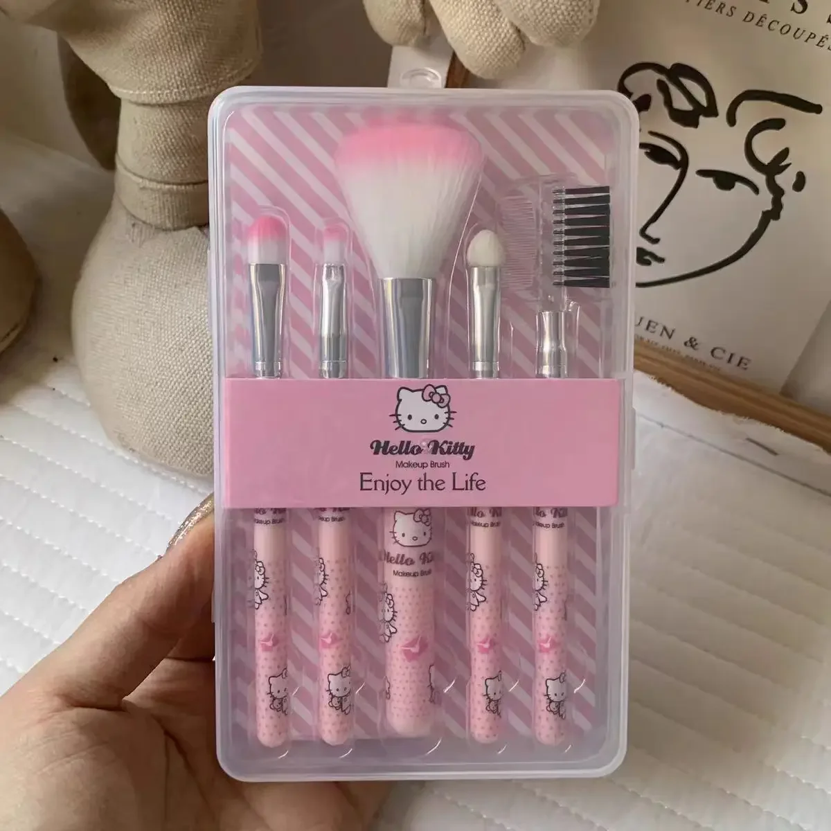 5Pcs/Set Hello Kitty Makeup Brushes Sanrio Makeup Brushes Ins Girly Heart Cute Man-Made Fiber Beauty Tool Set Holiday Gifts
5Pcs/Set Hello Kitty Makeup Brushes Sanrio Makeup Brushes Ins Girly Heart Cute Man-Made Fiber Beauty Tool Set Holiday Gifts