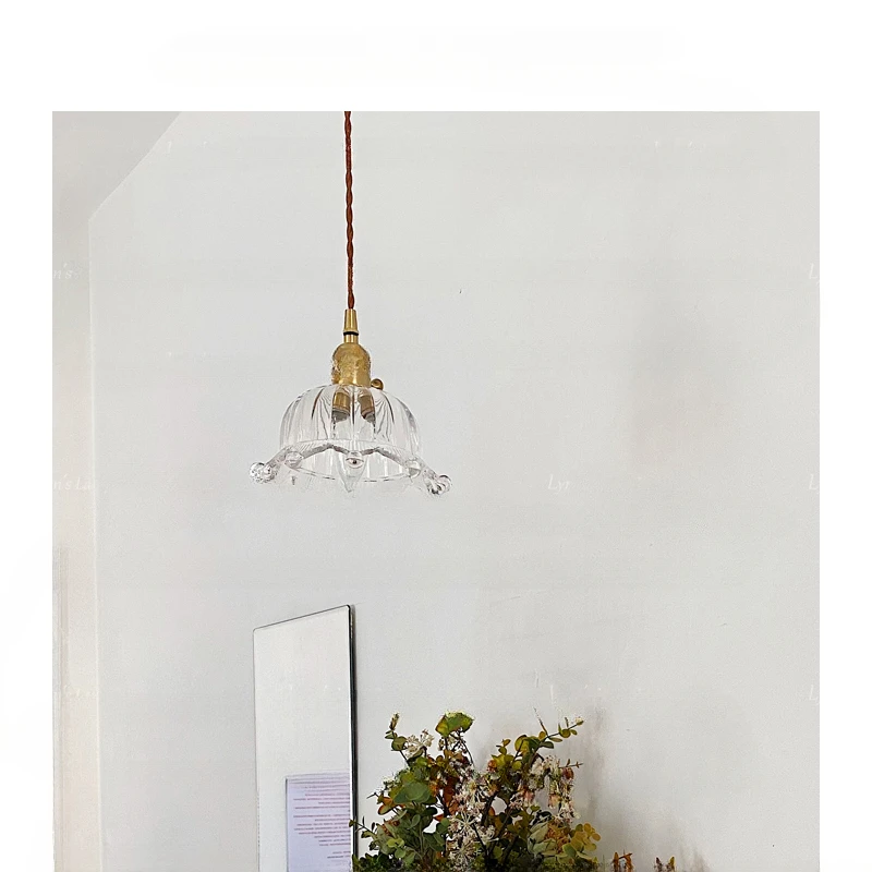 Nordic small chandelier, cloakroom, small refreshing, crown aisle, entrance, brass bar, desk lamp
Nordic small chandelier, cloakroom, small refreshing, crown aisle, entrance, brass bar, desk lamp